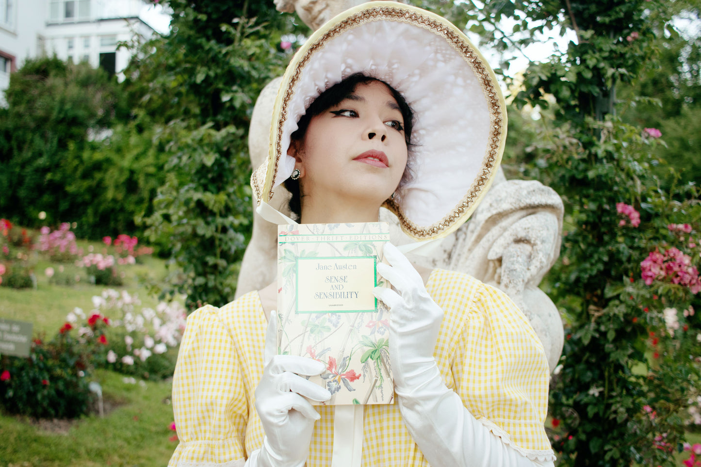 The Regency Gloves