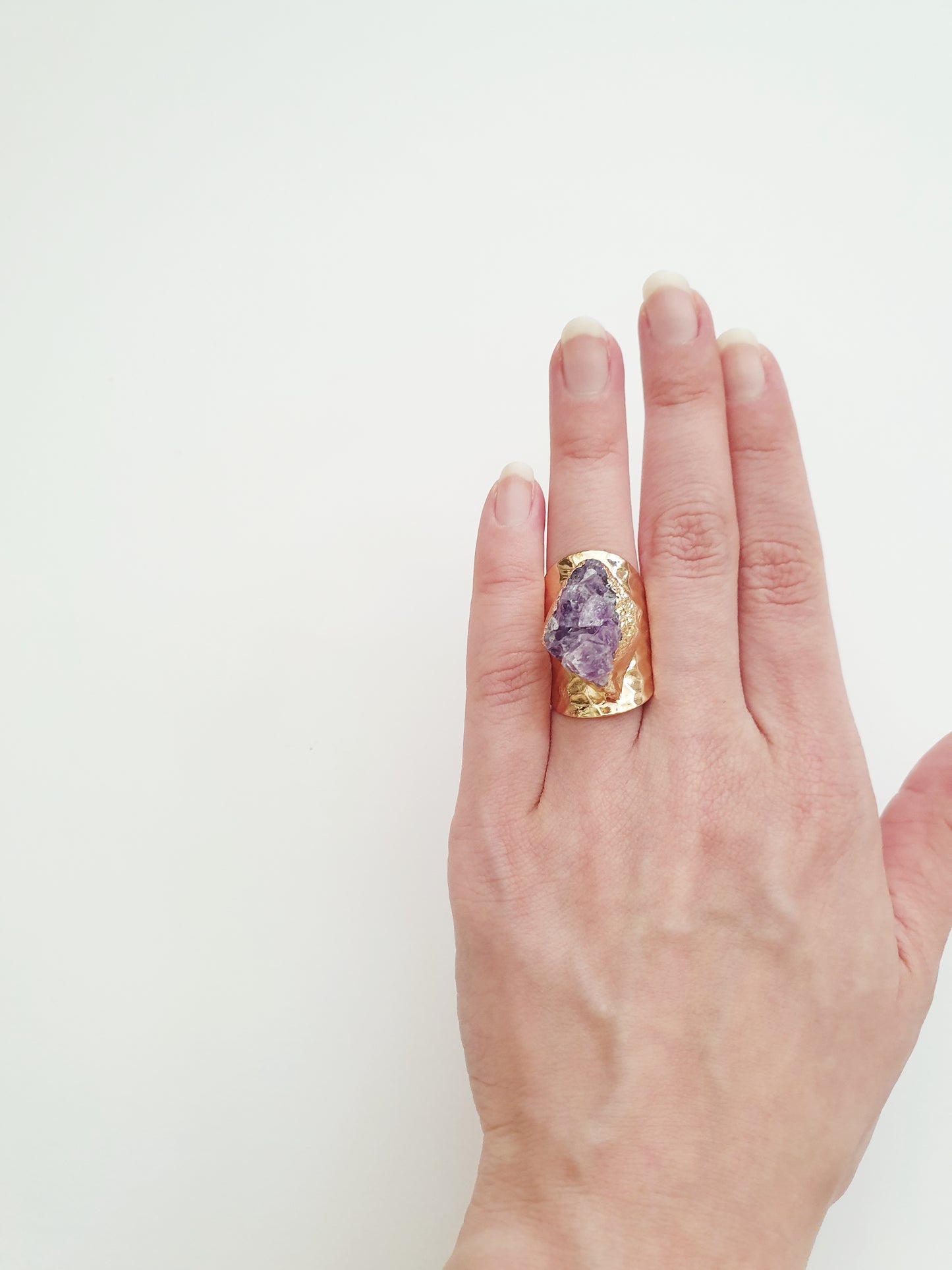 The Luxurious Violet Druze Ring