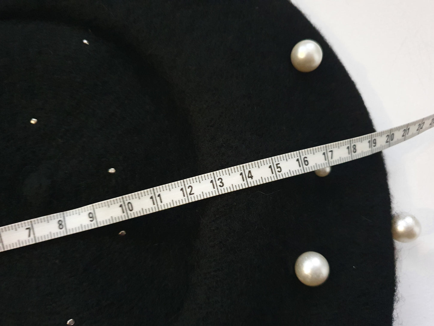 The La Perle Beret - Black