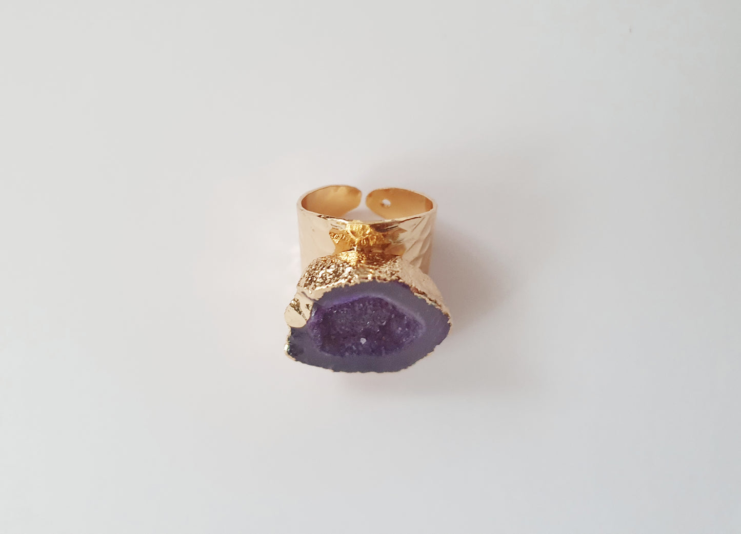 The Luxurious Violet Geode Ring