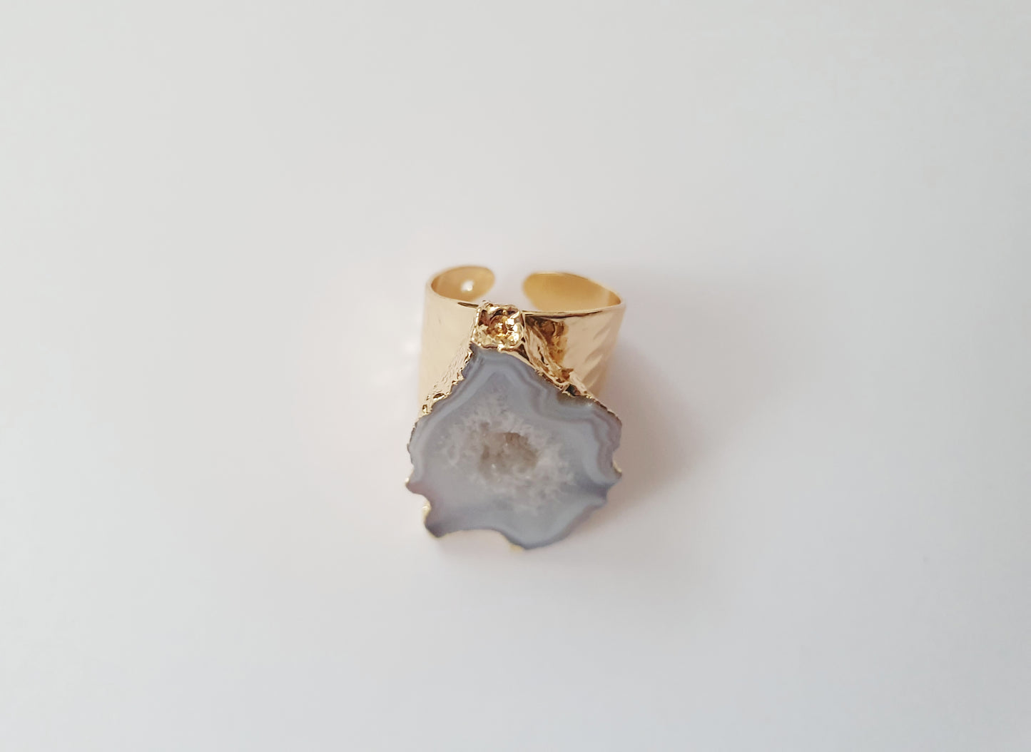 The Luxurious White Ring