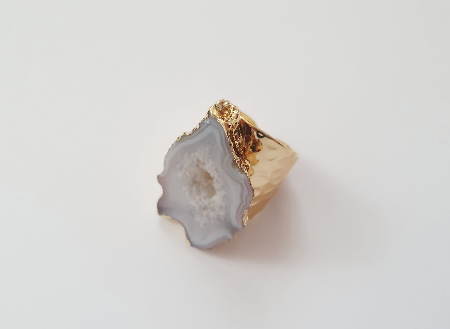 The Luxurious White Ring