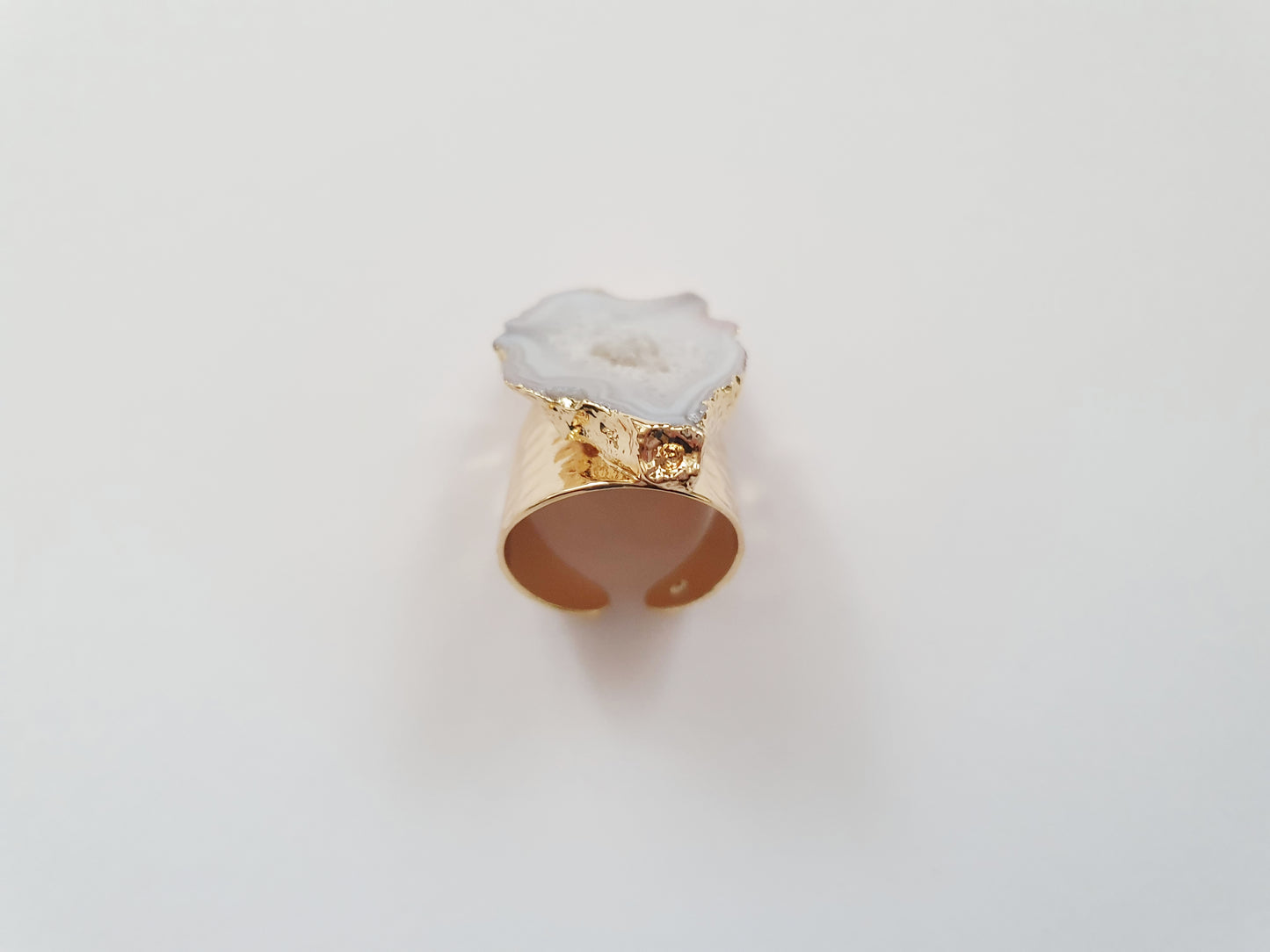 The Luxurious White Ring