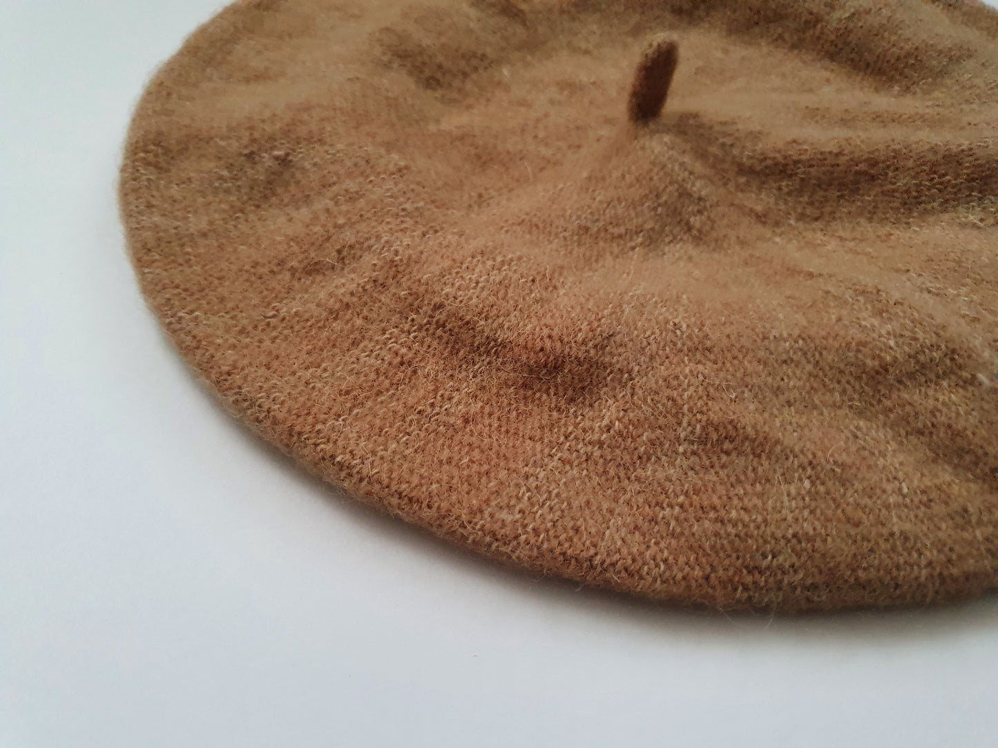 The Beige Tenue Du Jour Beret