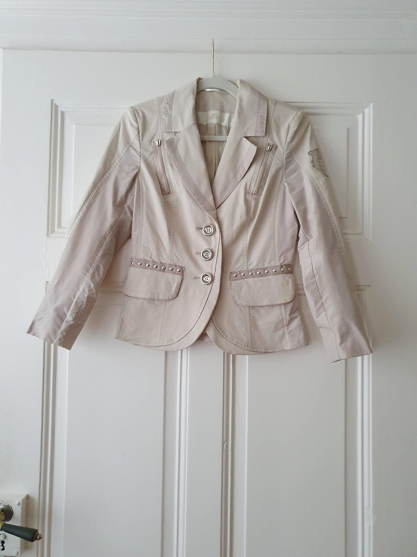 Authentic Vintage Blazer by Airfield in Size S in Taupe