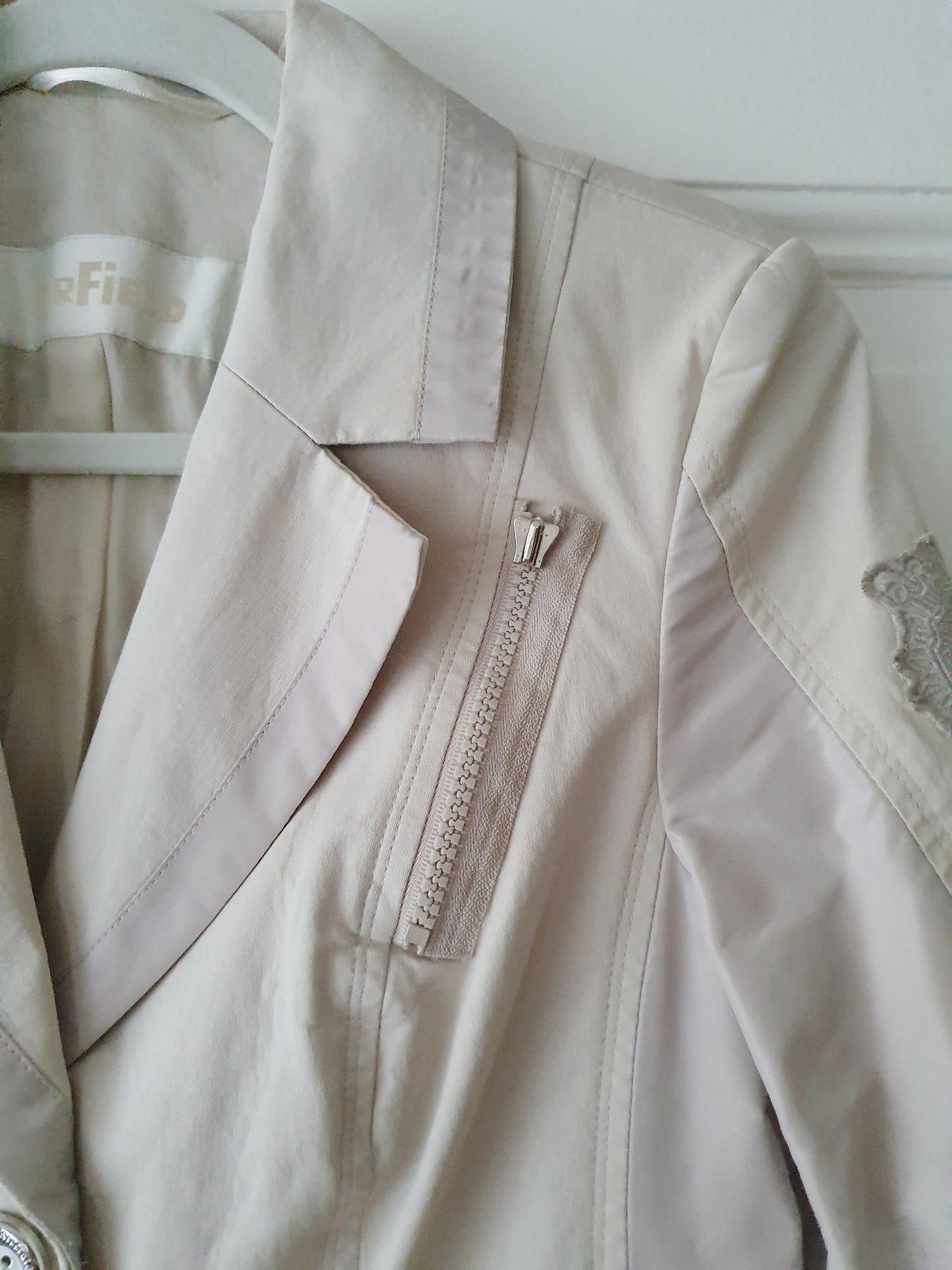 Authentic Vintage Blazer by Airfield in Size S in Taupe