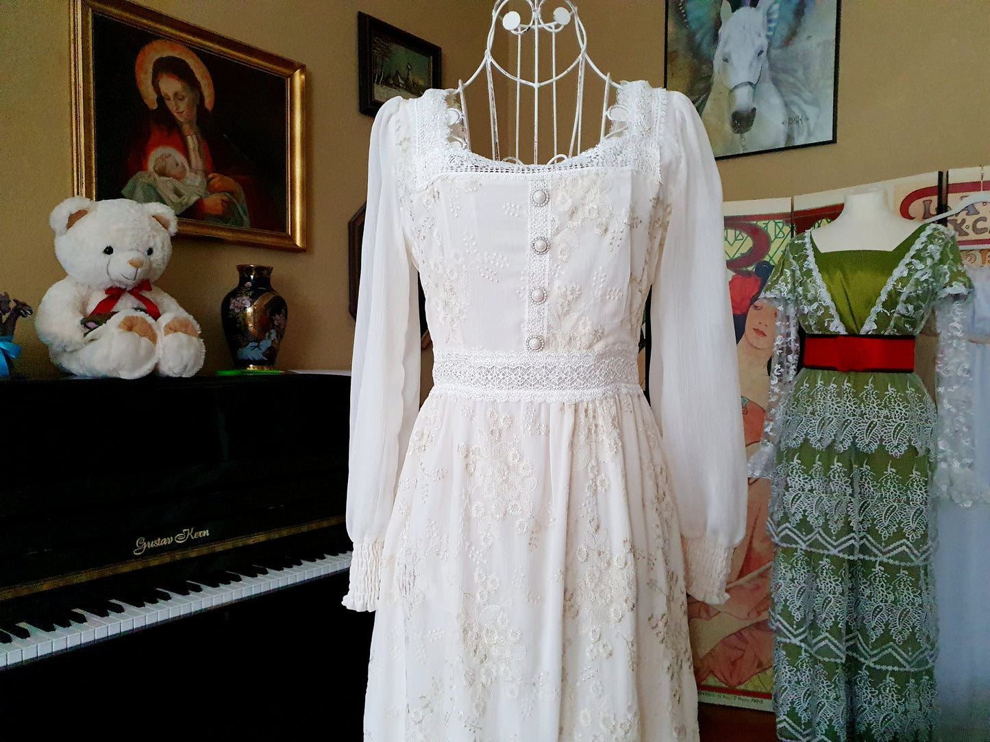 The Long-sleeved Leyna Dress