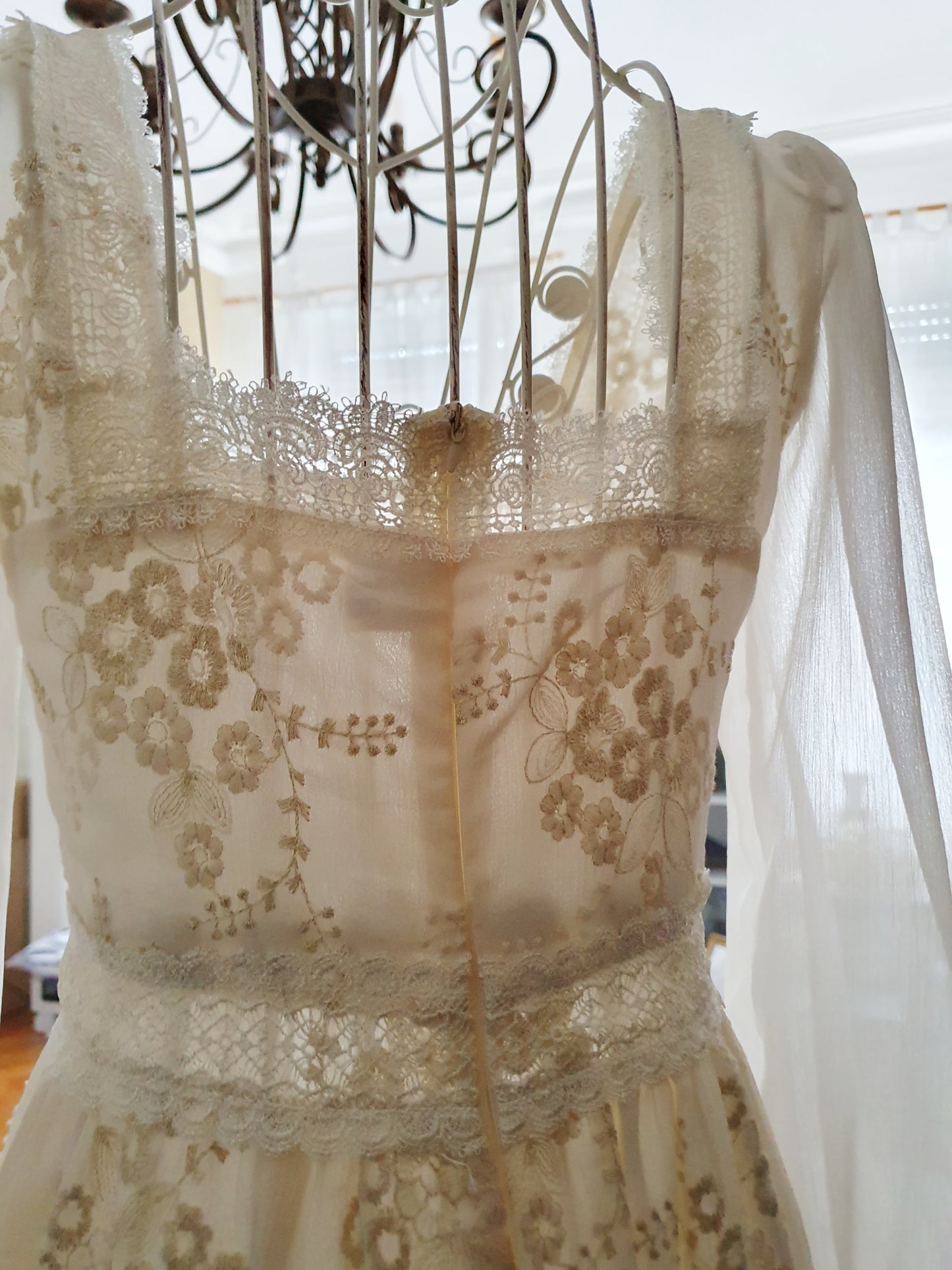 The Long-sleeved Leyna Dress
