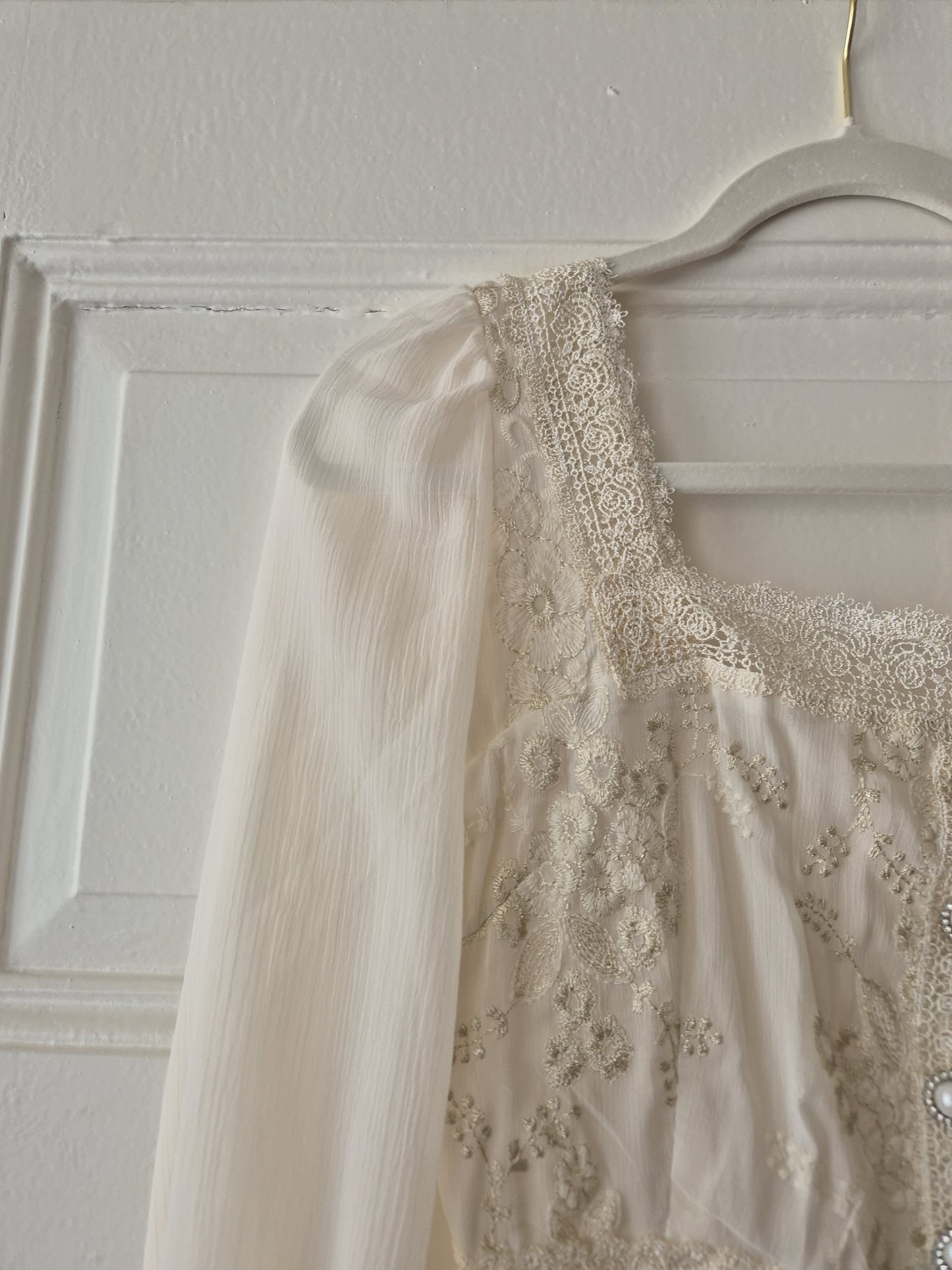 The Long-sleeved Leyna Dress