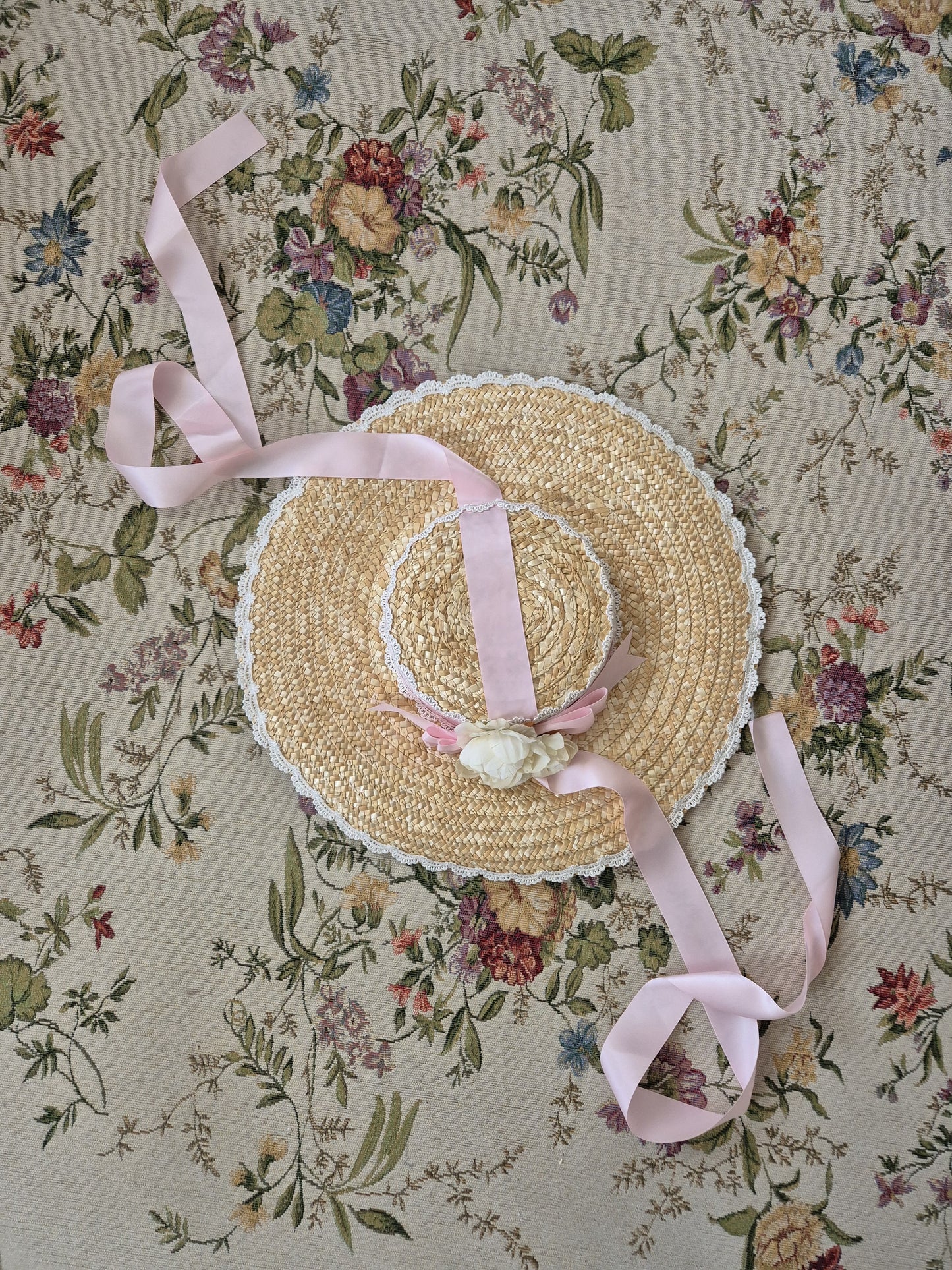 The Rose Dream Bonnet in Pink