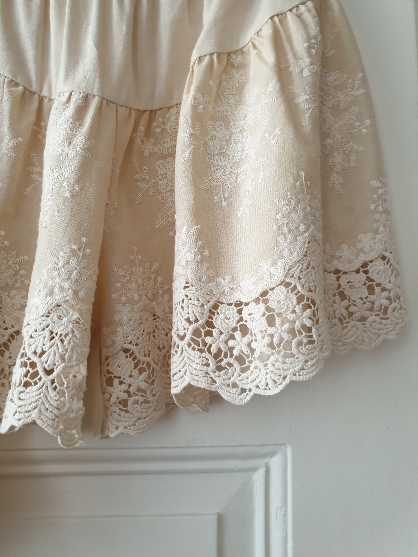The Beige Short Victorian Pyjama