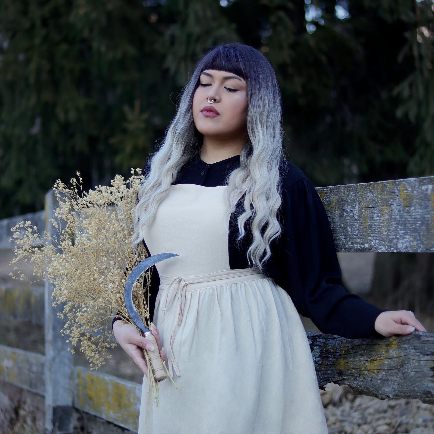 The Darling Apron in Beige - One Size