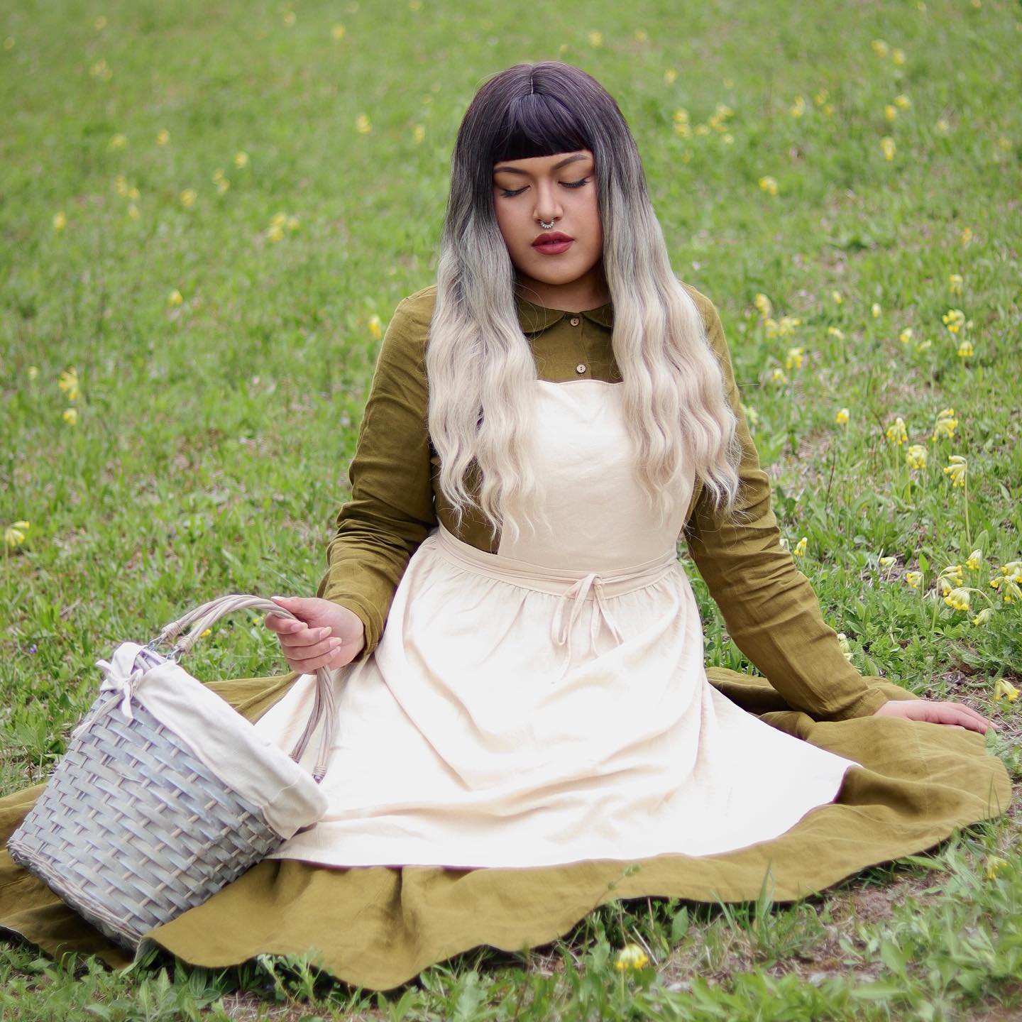 The Darling Apron in Beige - One Size