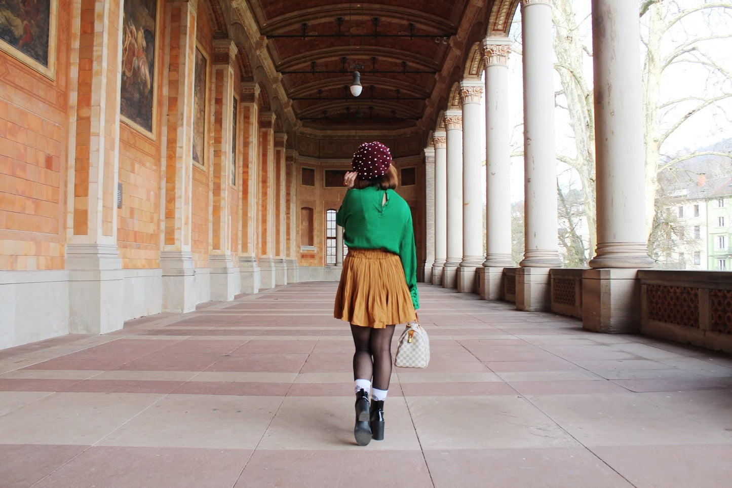 The La Perle Beret - Burgundy Red