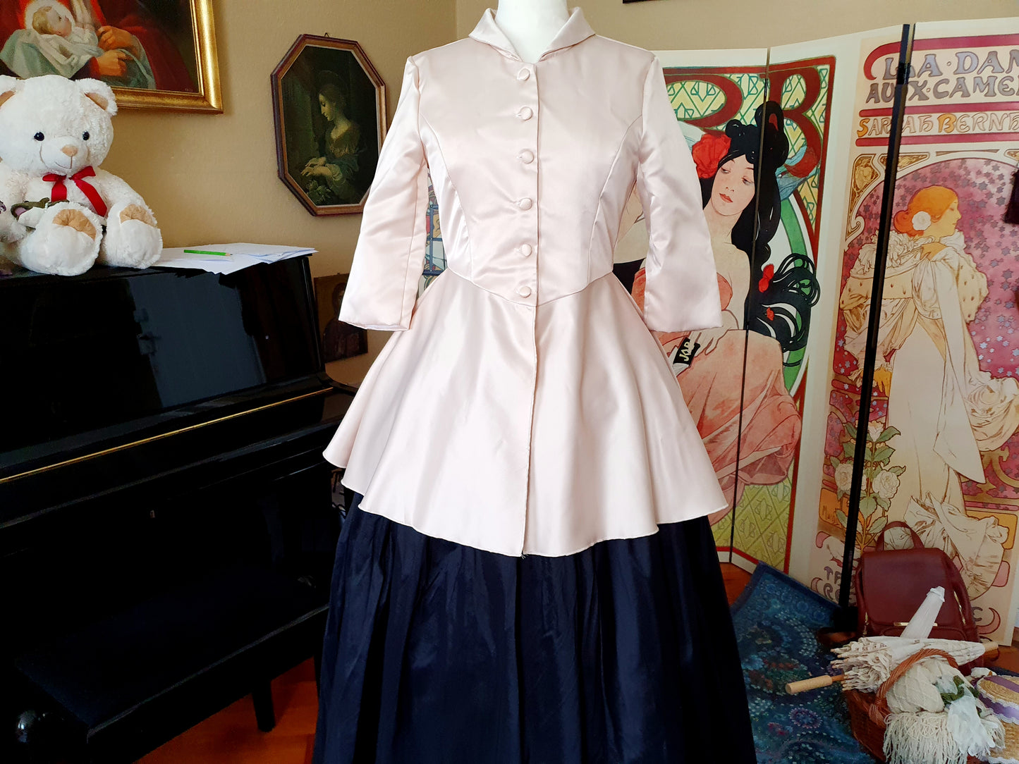 The Claire Fraser Travel Dress Set