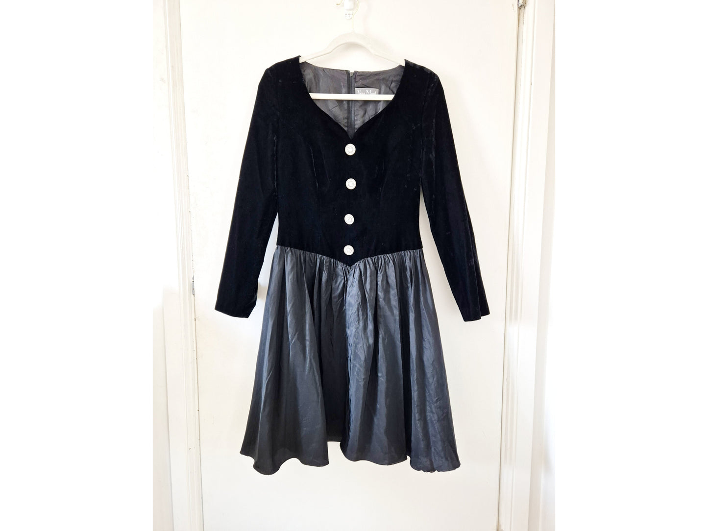 Authentic Vintage Vera Mont Designer Dress In Size S