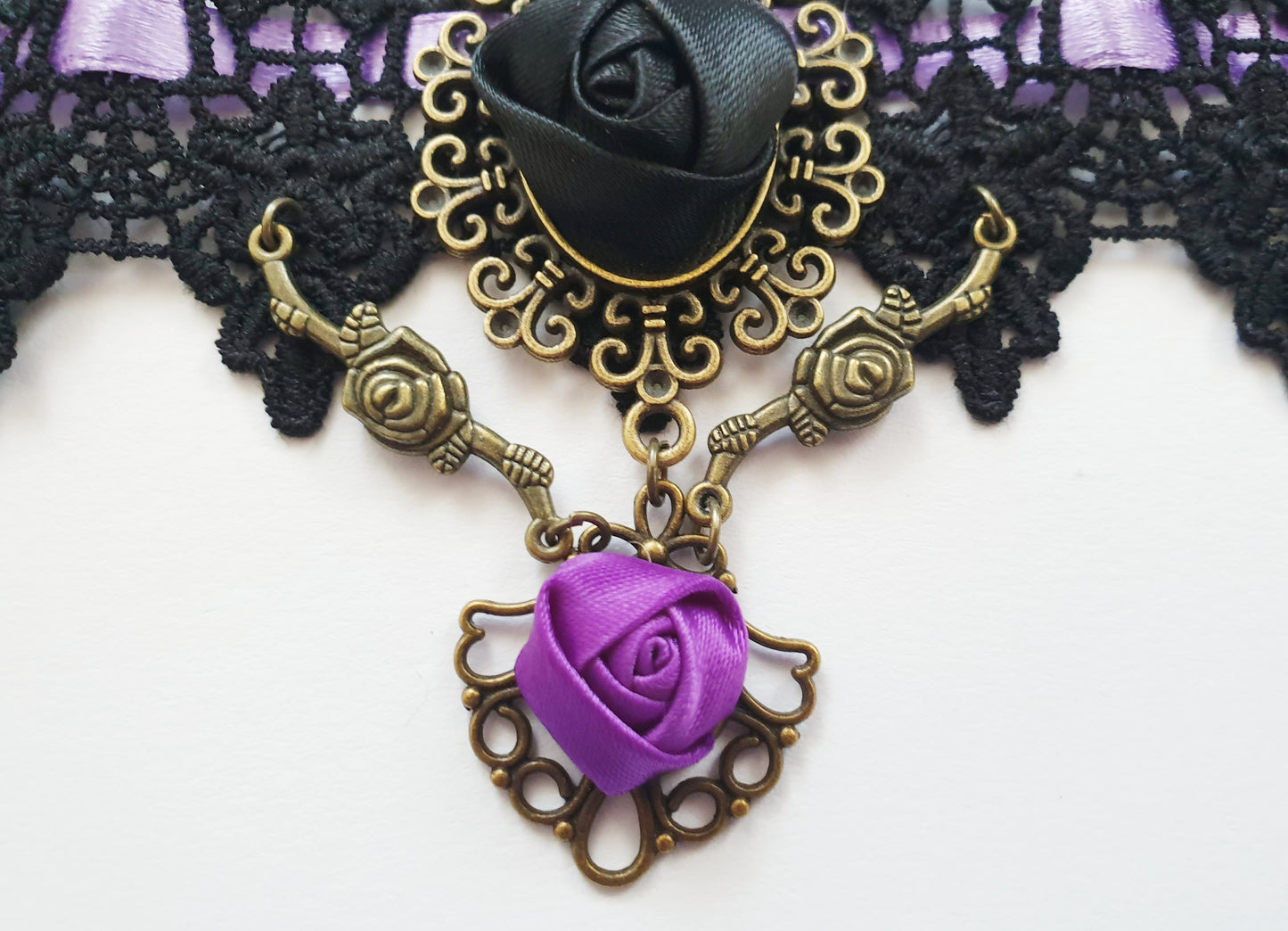 The Victorian Gothic Choker In Purple