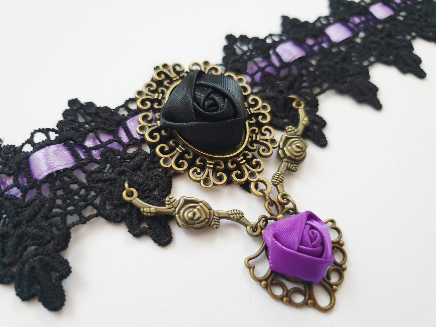 The Victorian Gothic Choker In Purple