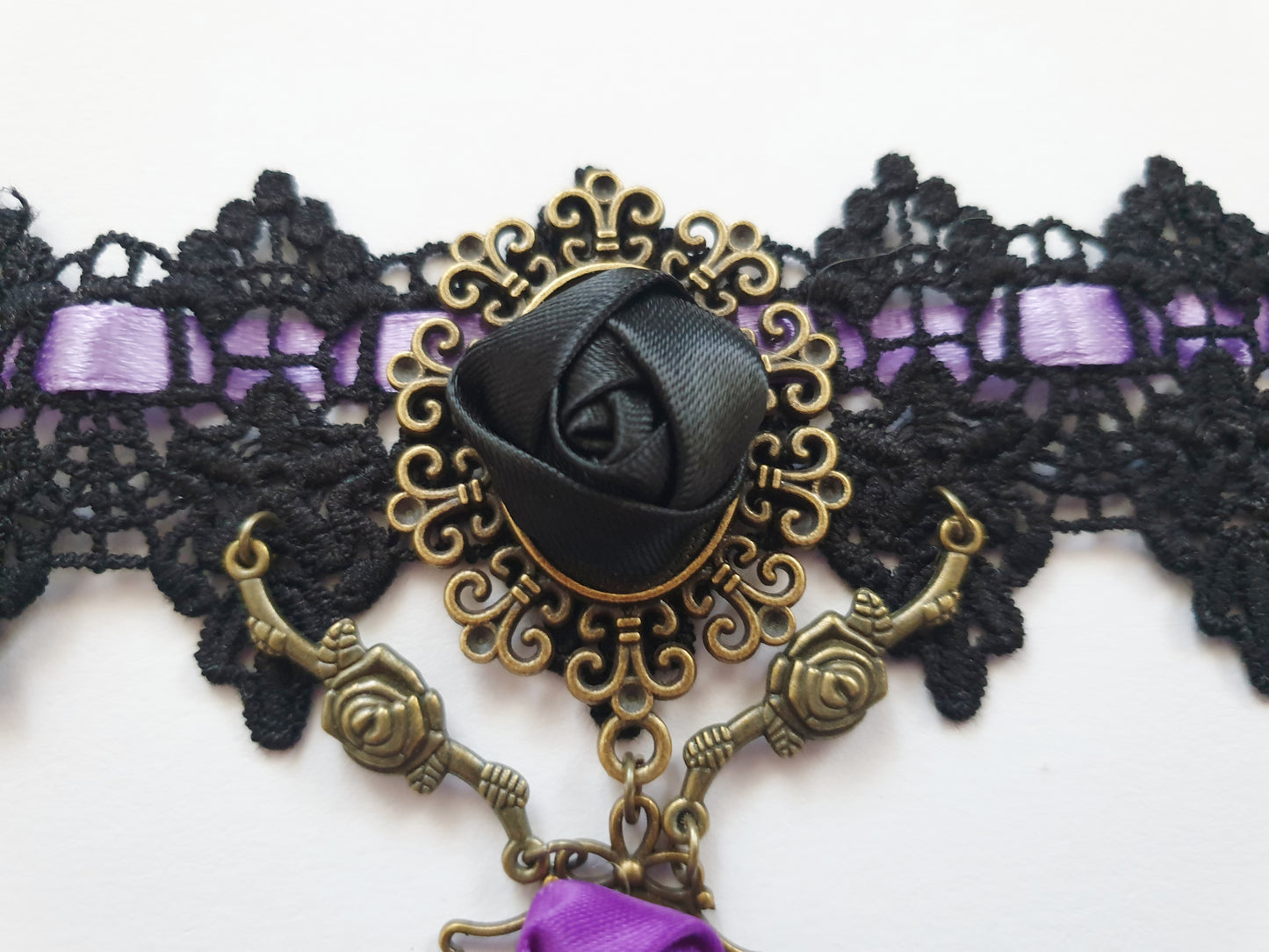 The Victorian Gothic Choker In Purple