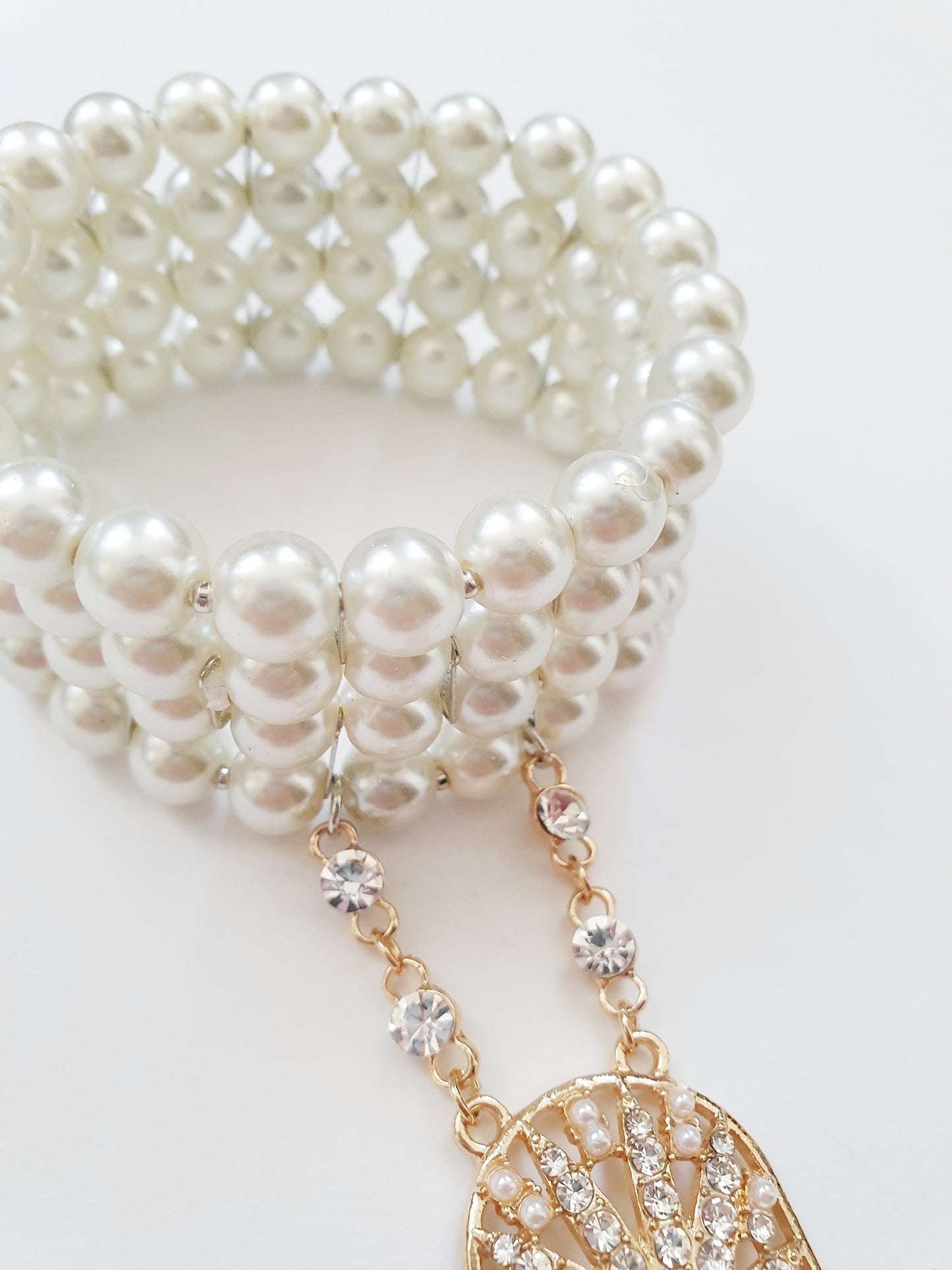 The Flapper Girl Pearl and Crystal Hand Chain