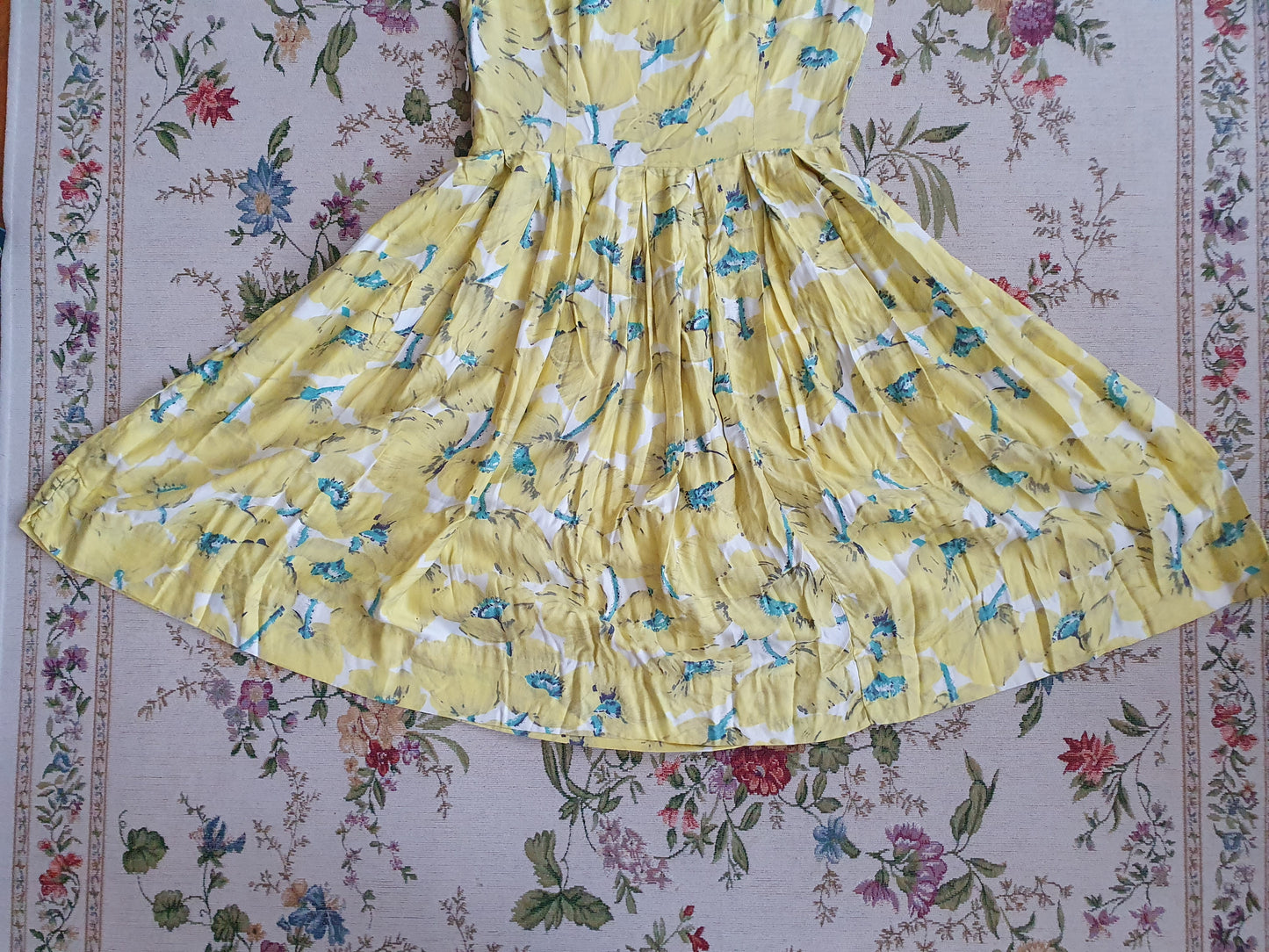 Authentic Vintage 1950s Cocktail Dress in Size S/M