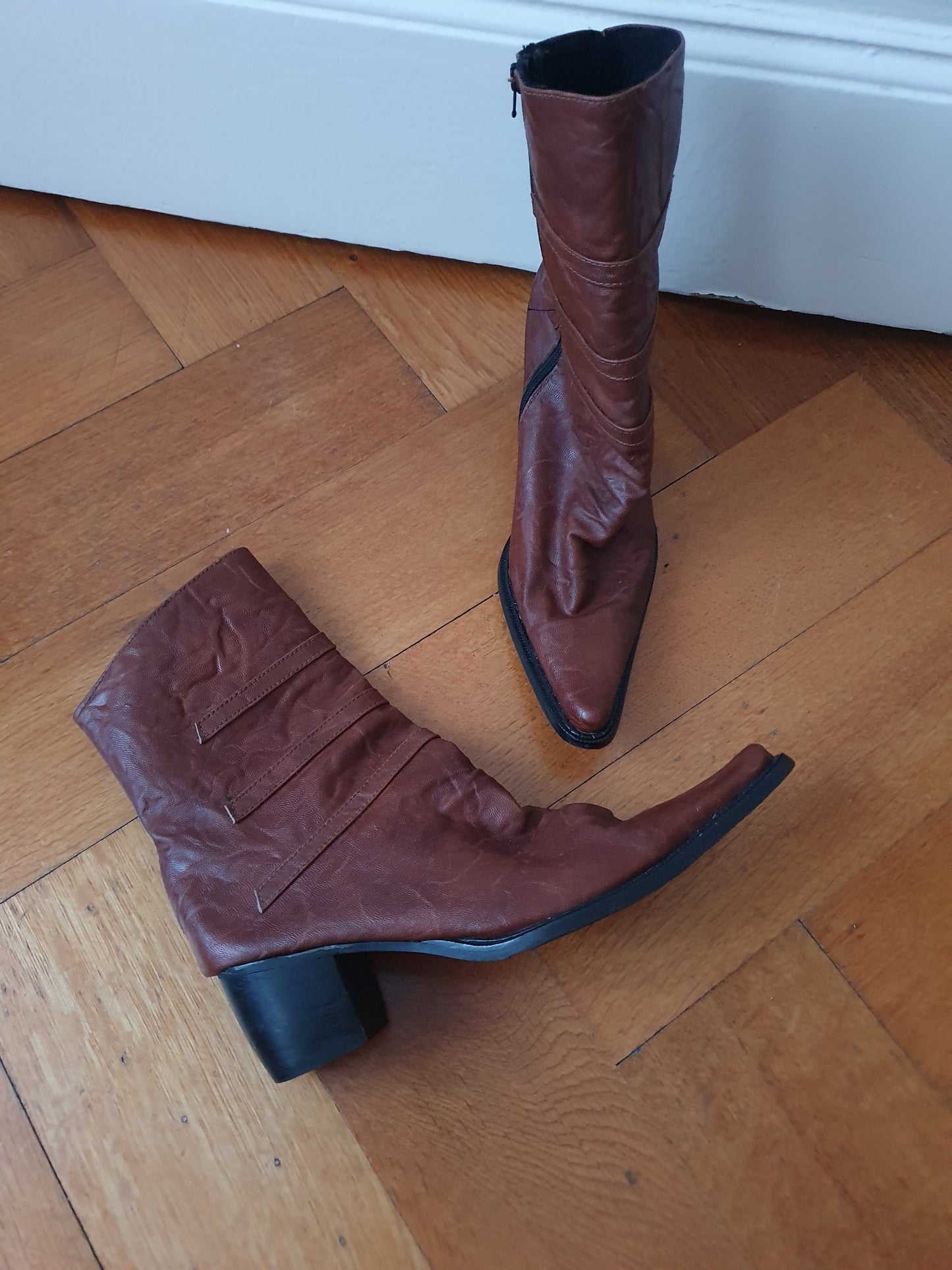 Authentic Vintage Genuine Leather Cowboy Boots in Brown in Size AU 5 EU 36