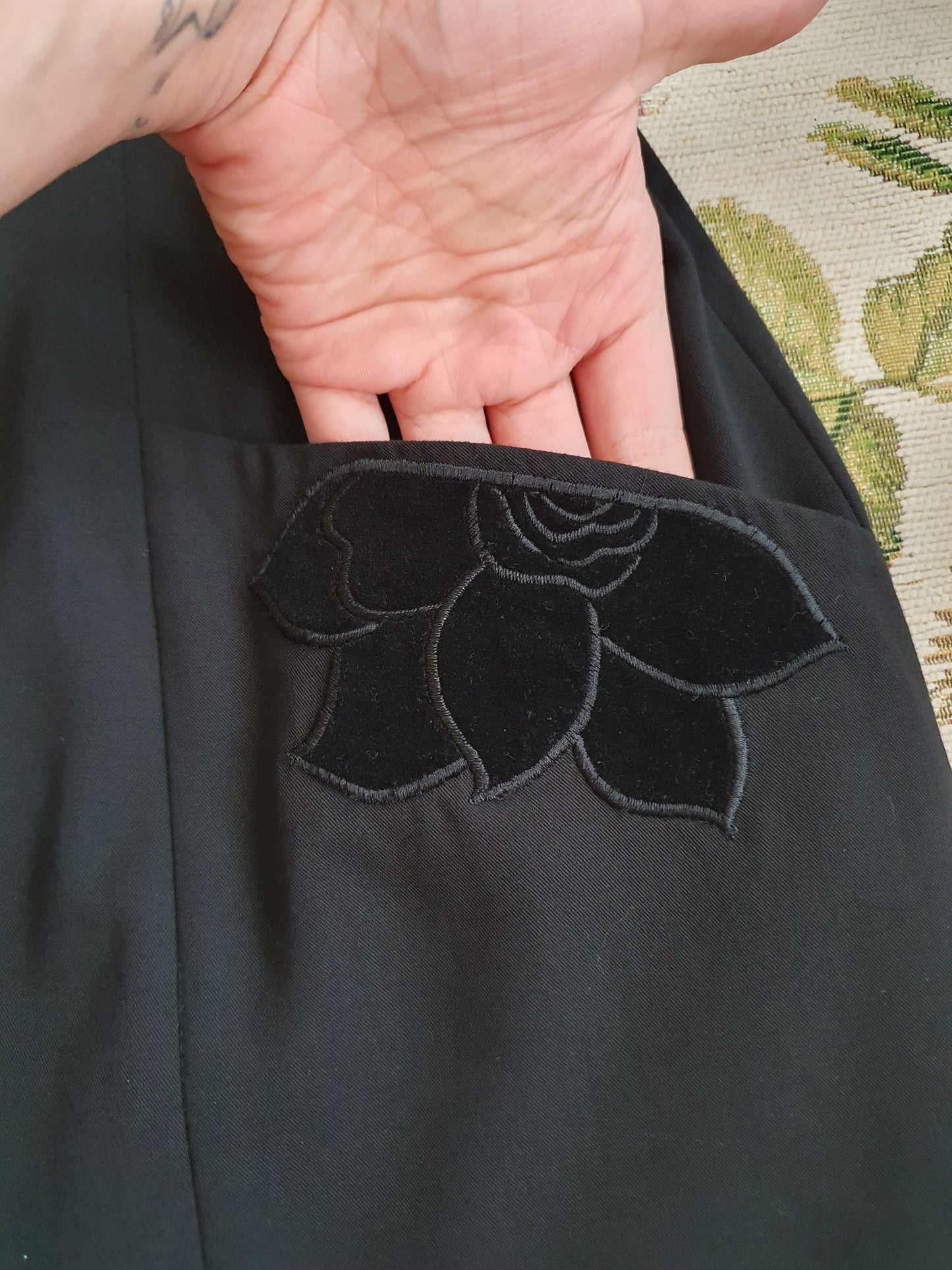 Authentic Vintage Black Cartoon Blazer With Velvet Flowers In Size XL