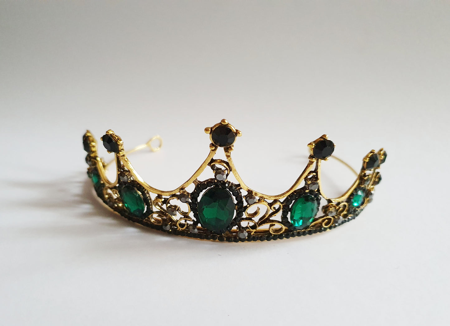 The Emerald Green King Crown