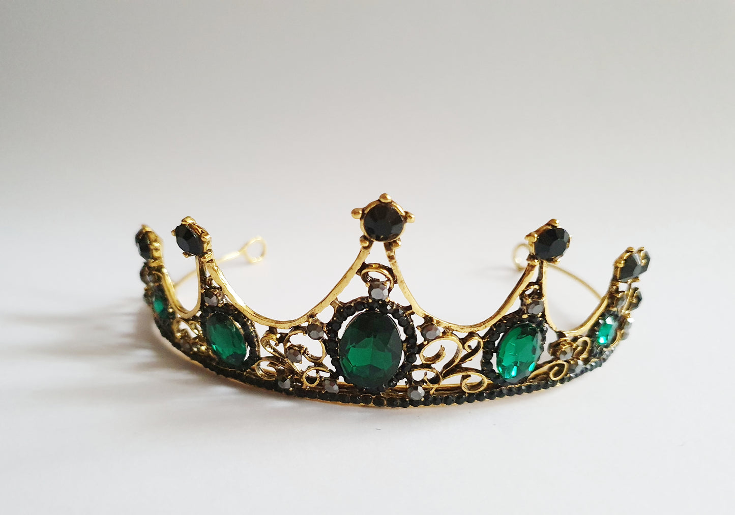 The Emerald Green King Crown