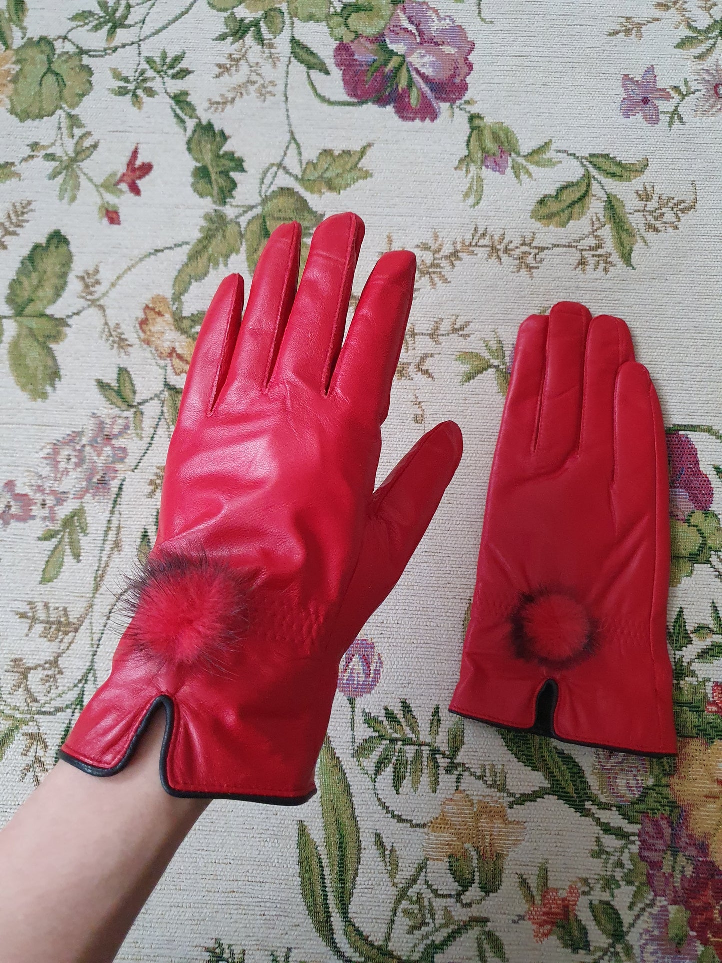 The Scarlet Elegance Fur Leather Gloves - Size S