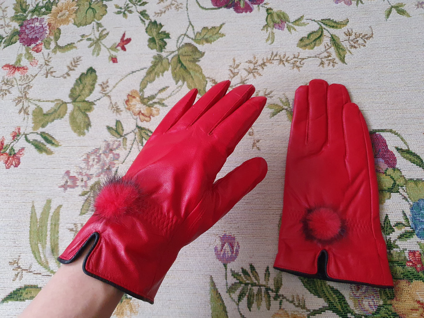 The Scarlet Elegance Fur Leather Gloves - Size S