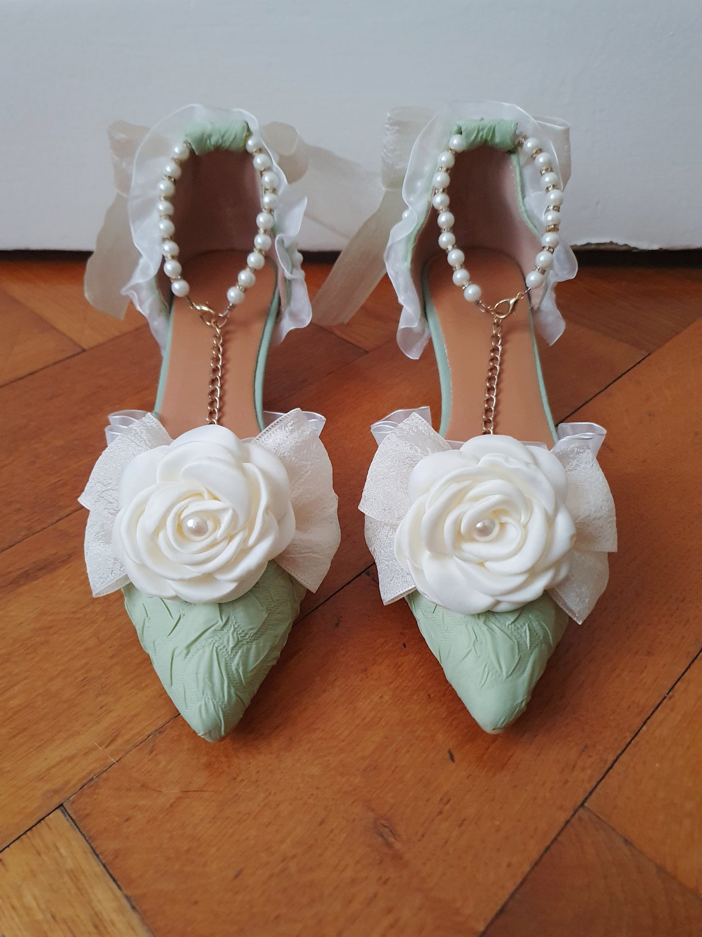 The Baroque Romance Heels In Green And White