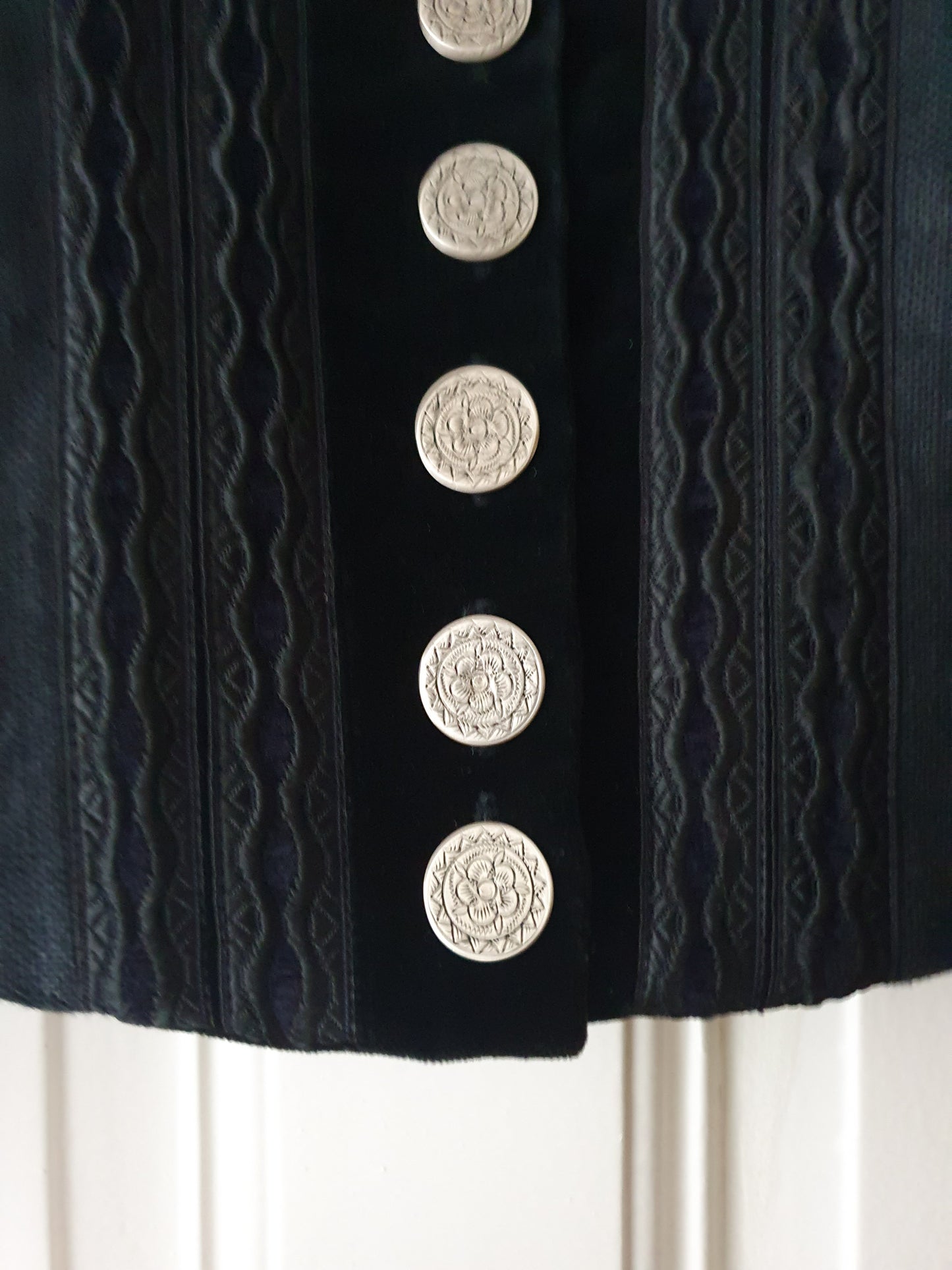 Authentic Vintage Traditional Bavarian Blazer Size XL in Black