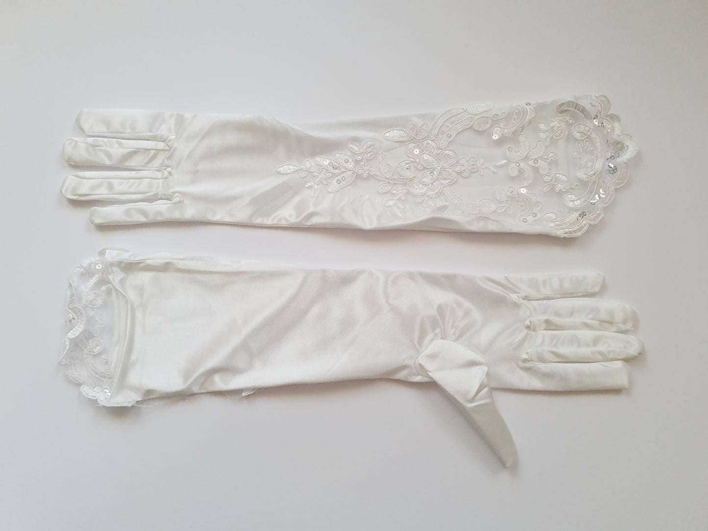 The Luxurious Grace Bridal Gloves - Size S