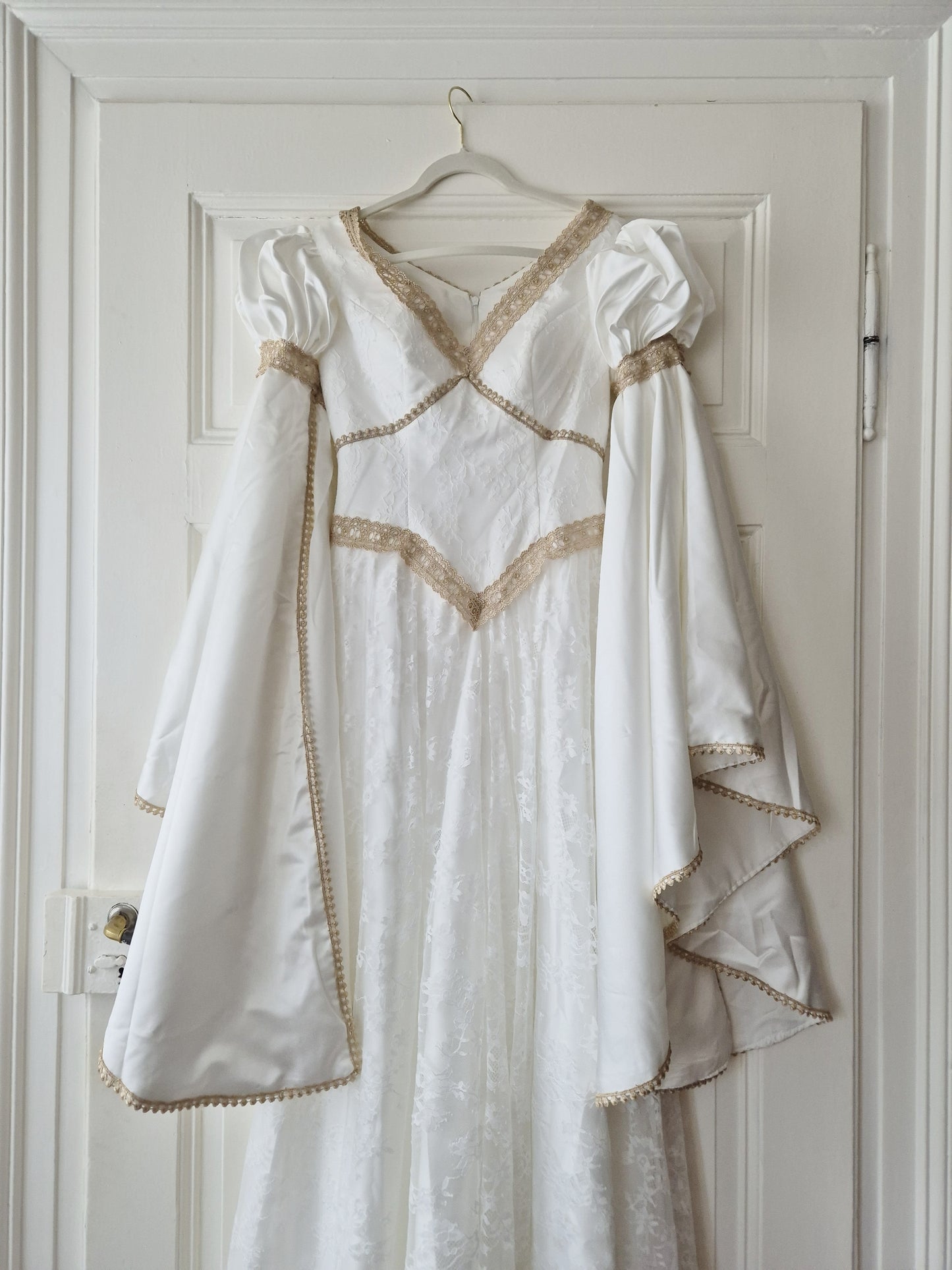 The White Ethereal Maiden Gown