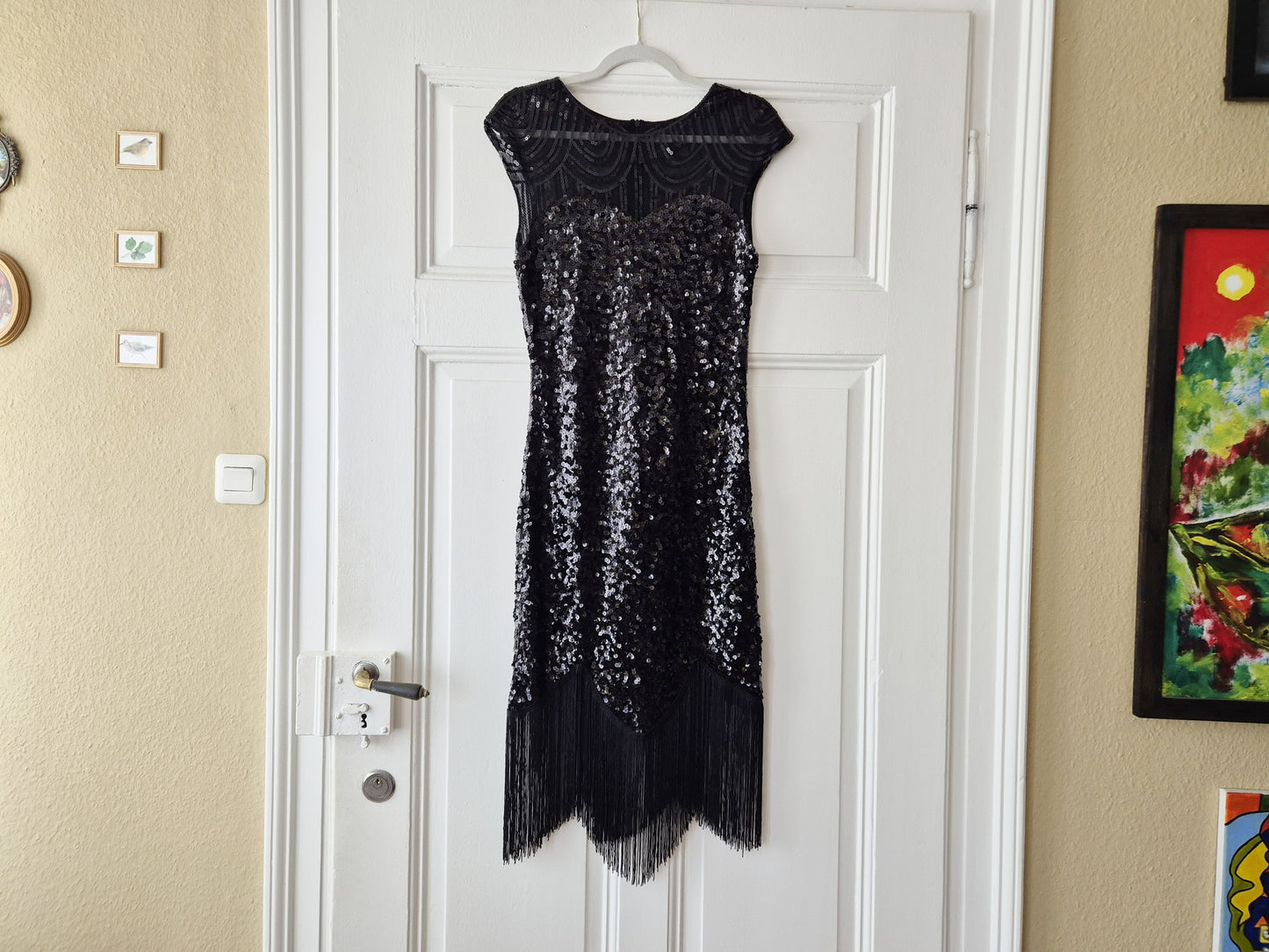 The 20s Flapper Girl Dress in Black