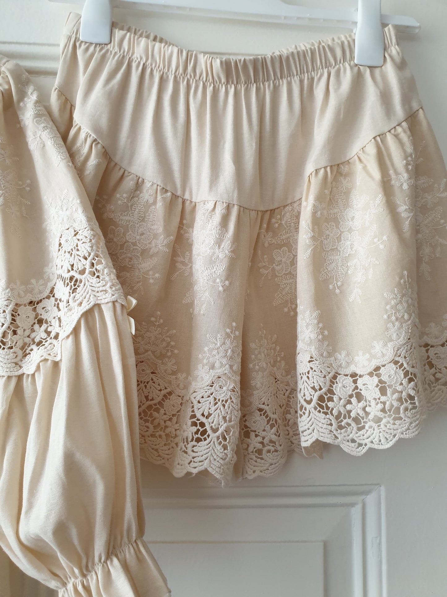 The Beige Short Victorian Pyjama