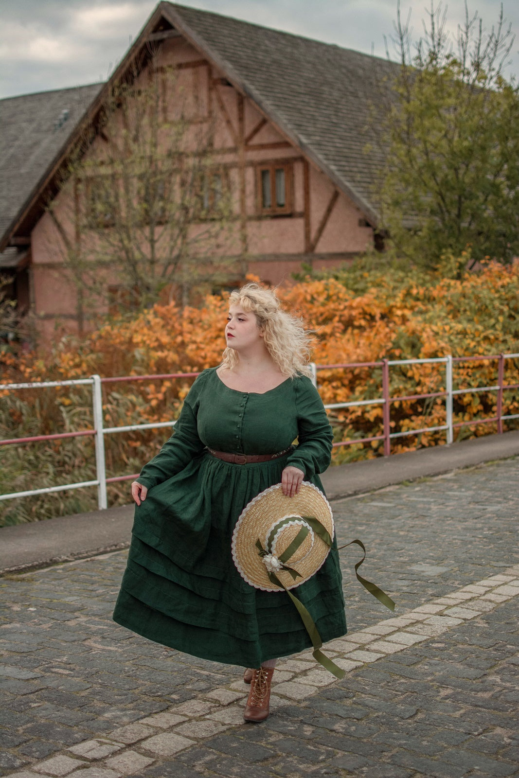 The Rose Dream Bonnet in Green