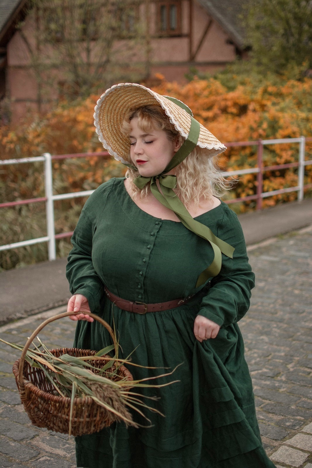 The Rose Dream Bonnet in Green