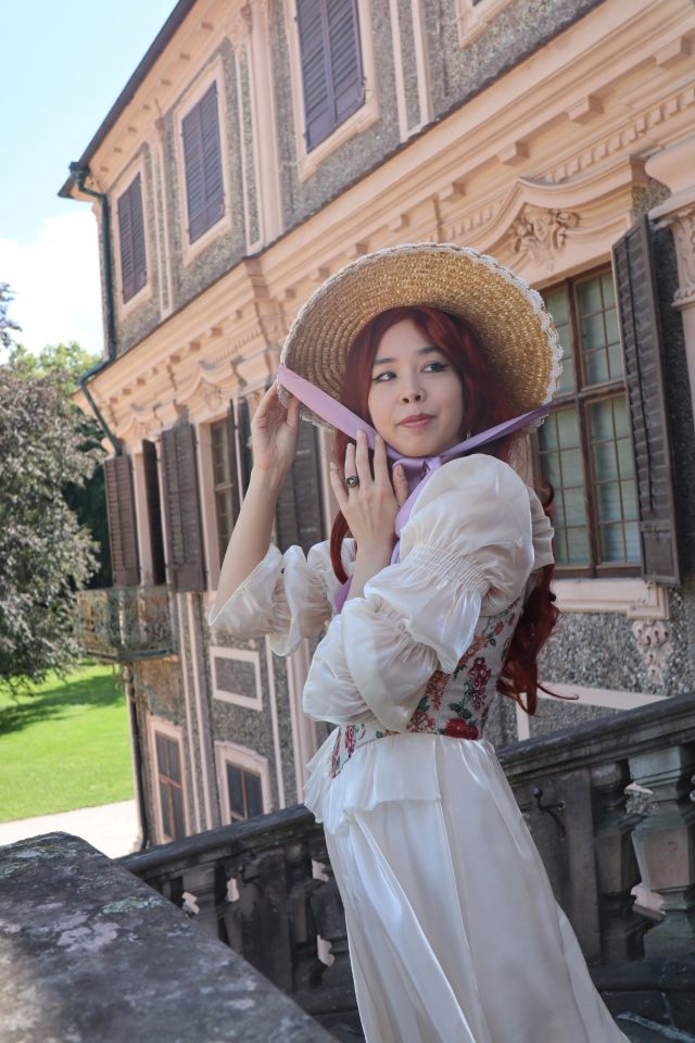 The Rose Dream Bonnet in Lavender