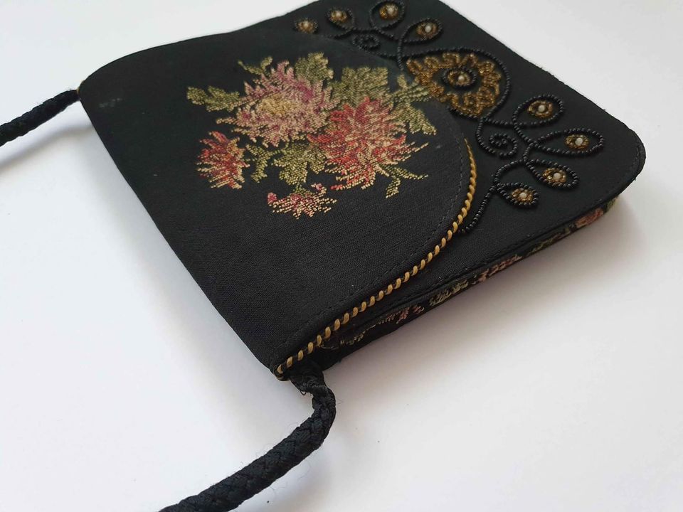 Antique 1920s Needlepoint Handbag