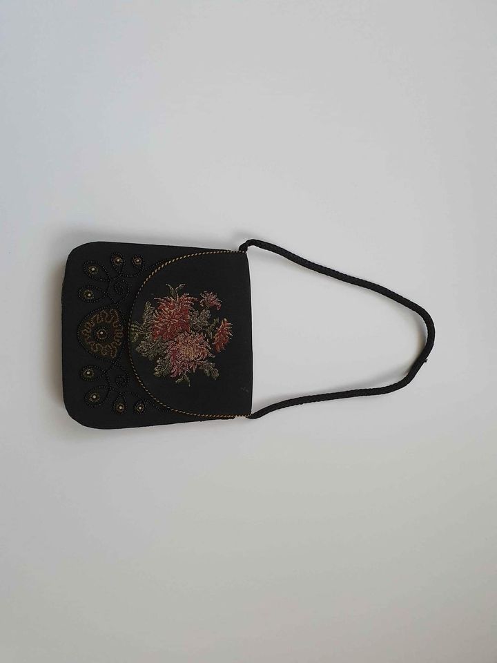 Antique 1920s Needlepoint Handbag