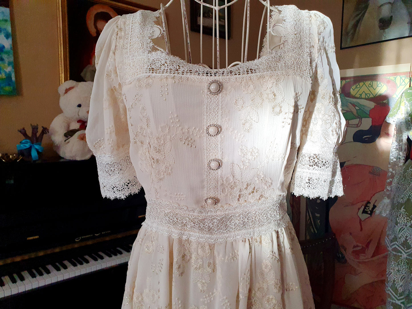 The Short-sleeved Leyna Dress