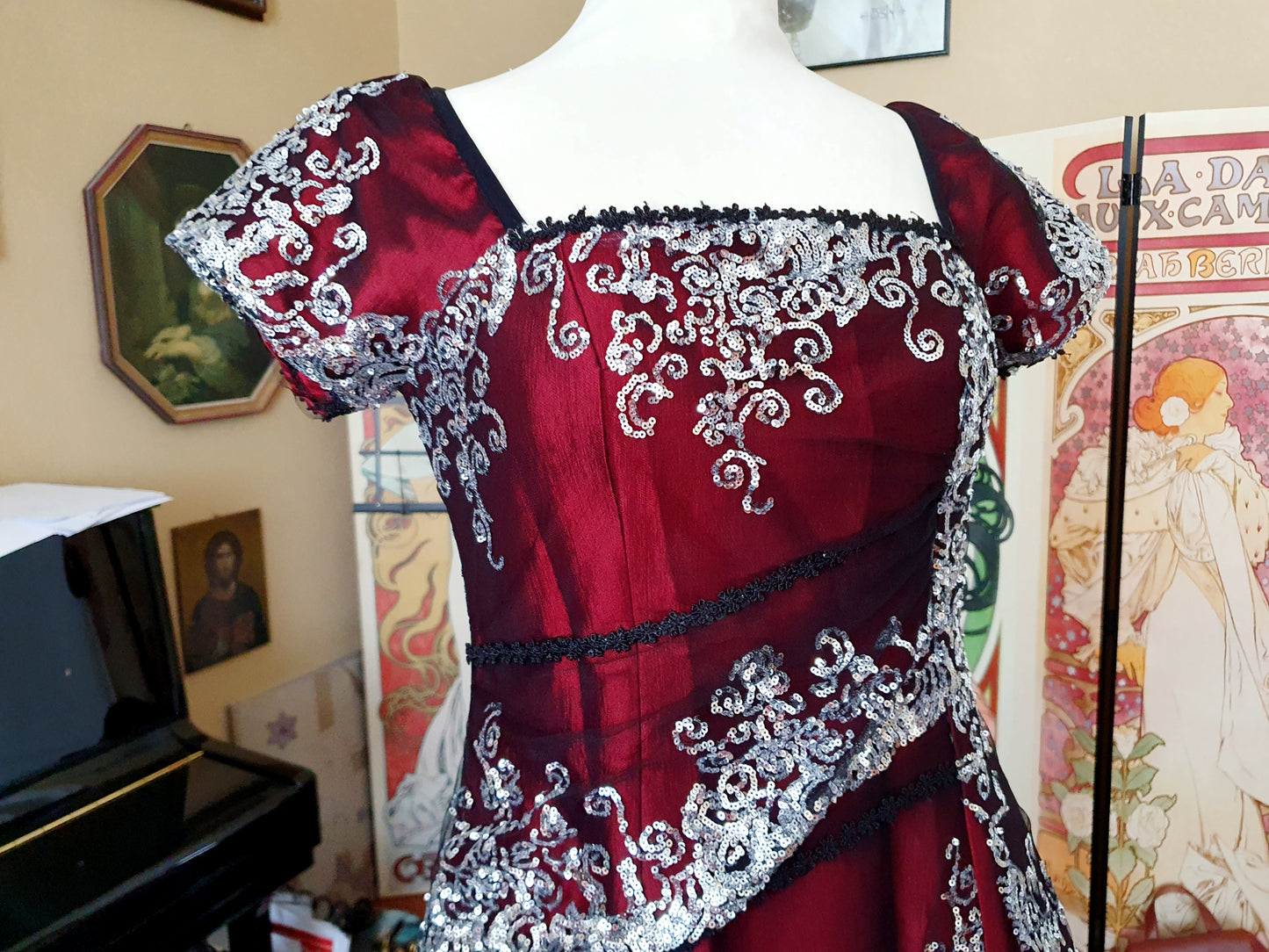 The Rose DeWitt Bukater Dinner Gown