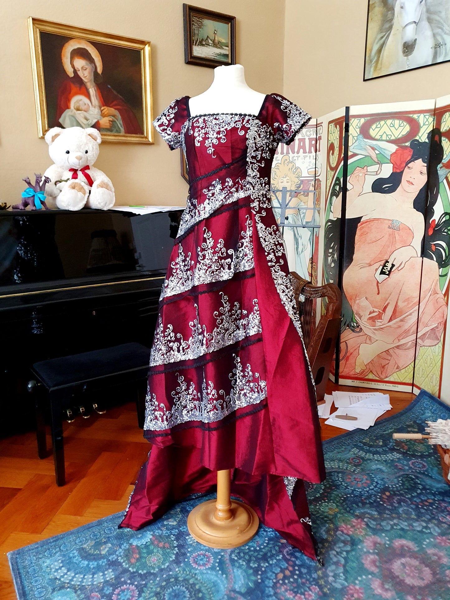 The Rose DeWitt Bukater Dinner Gown